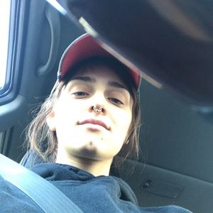 Meet your Posher, Emilia